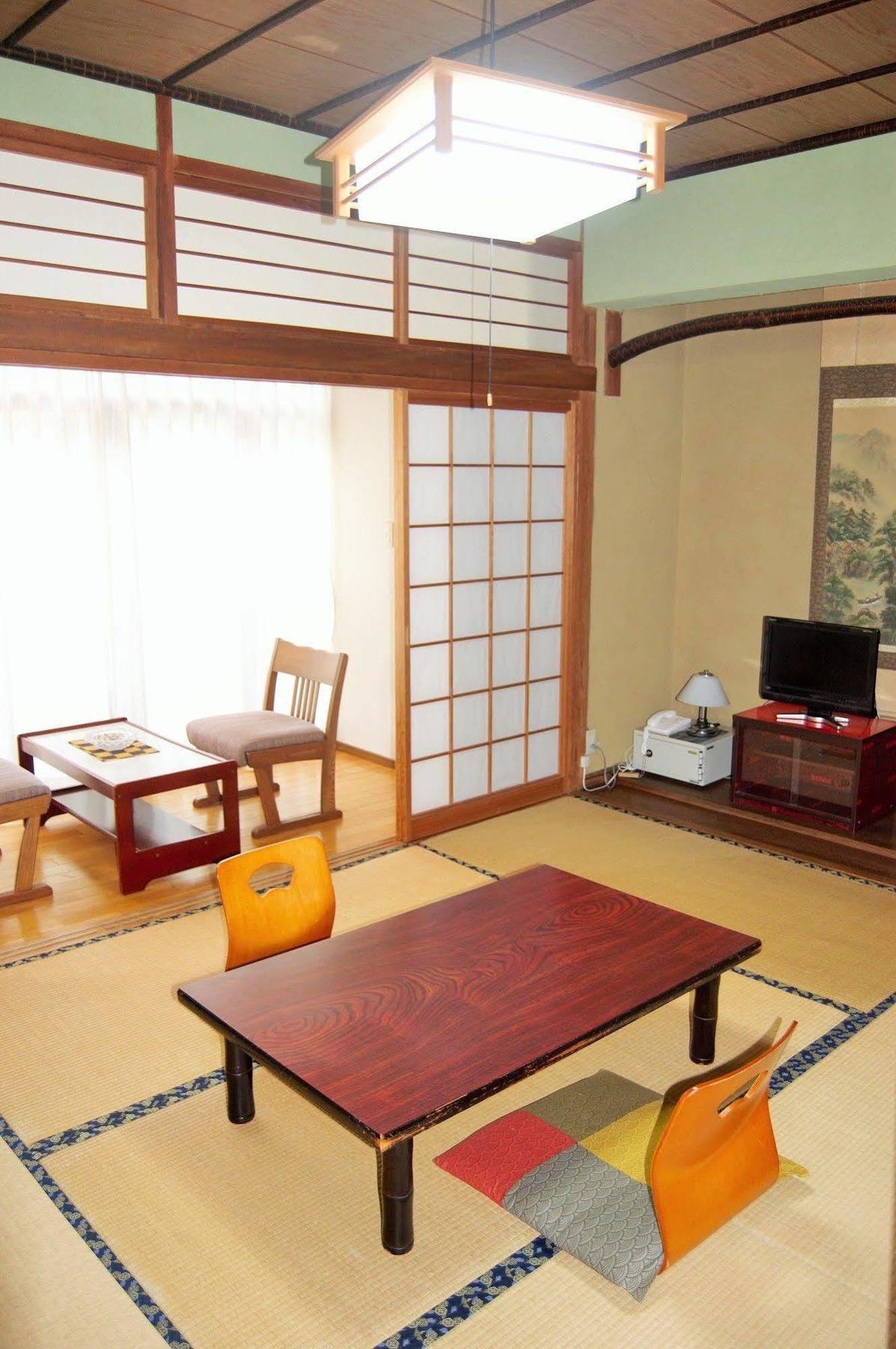 Ryokan Tsuruya Intaku Yufu Ngoại thất bức ảnh